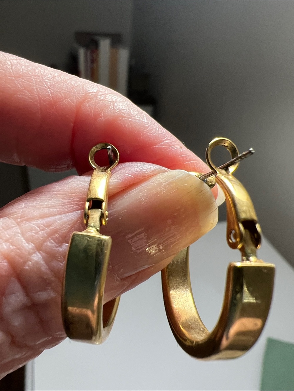 Timeless Golden Hoop Earrings - Classic Small Hoops - Vintage - Picture 3 of 12